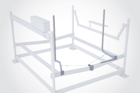 Centering guide posts adjusting as a boat enters the lift